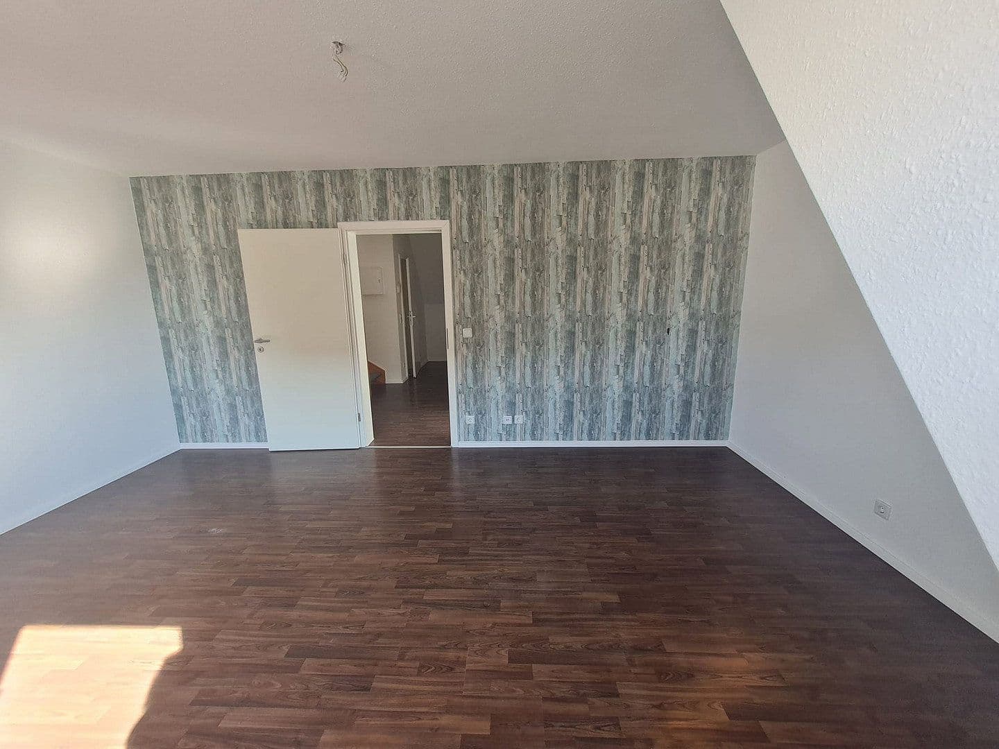 Pronájem bytu 2+1 55 m², Friedrichsauer Ring 6, Hohen Neuendorf, Braniborsko Pronájem bytu 2+1 55 m², Friedrichsauer Ring 6, Hohen Neuendorf, Braniborsko