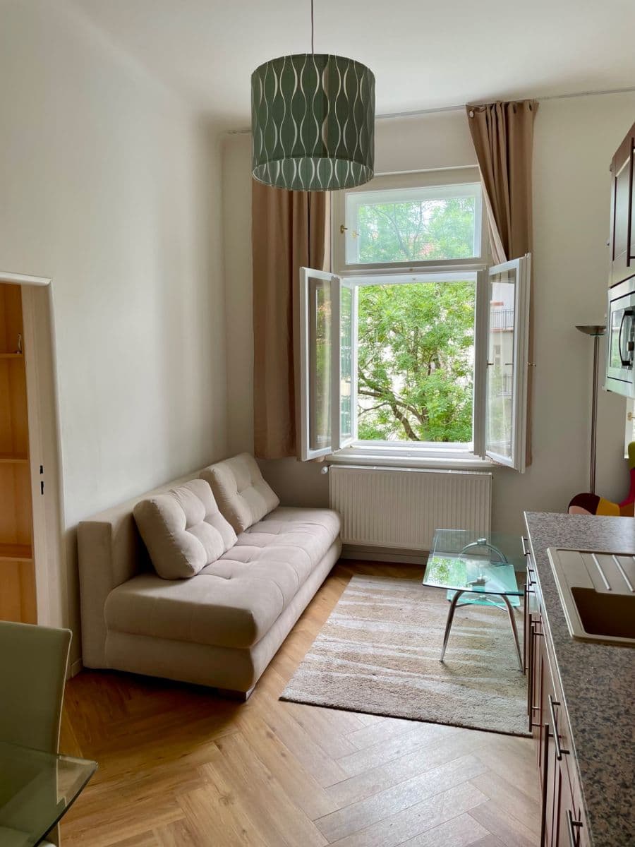 Pronájem bytu 2+kk 45 m², Finská, Praha, Praha Pronájem bytu 2+kk 45 m², Finská, Praha, Praha