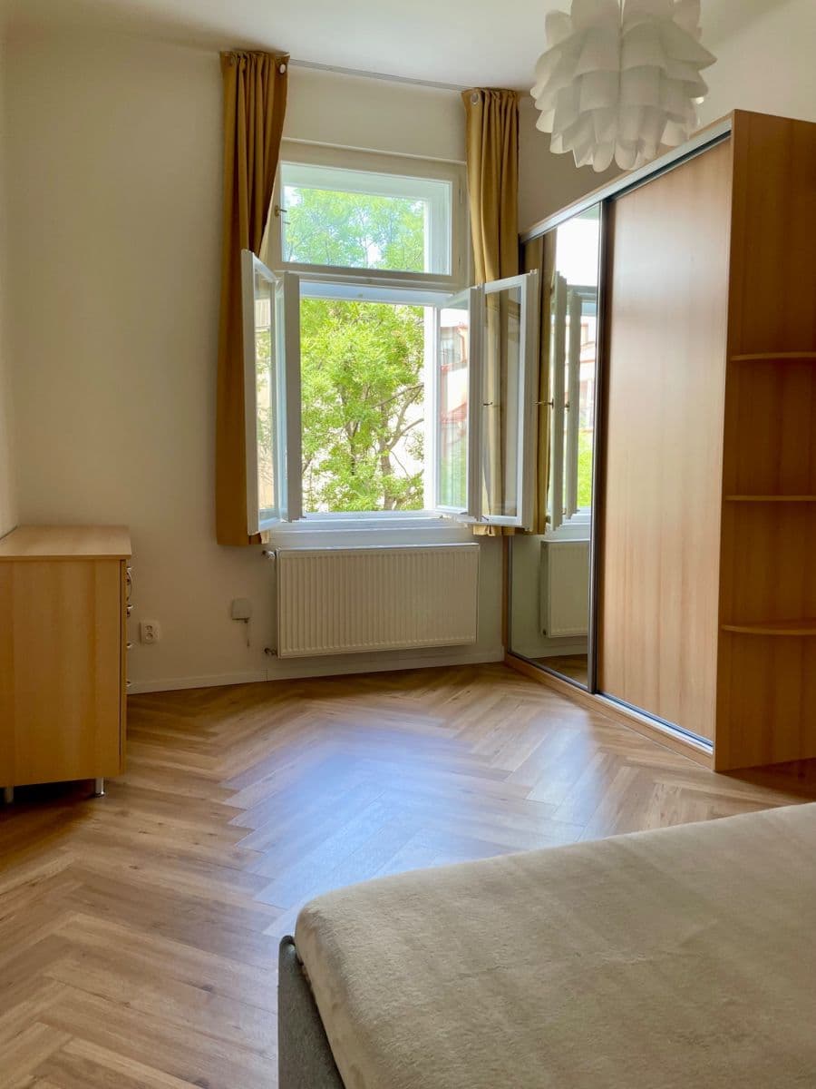 Pronájem bytu 2+kk 45 m², Finská, Praha, Praha Pronájem bytu 2+kk 45 m², Finská, Praha, Praha