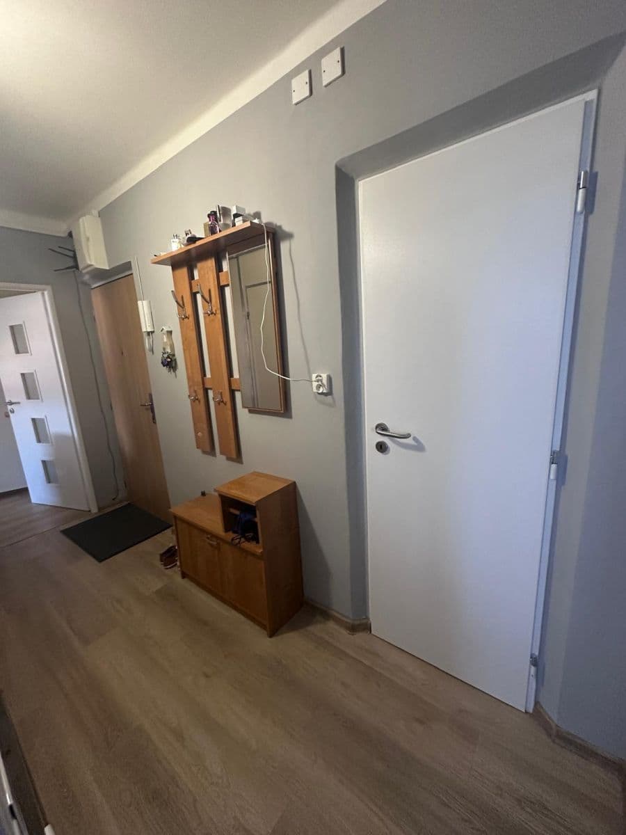 Pronájem bytu 3+1 64 m², Křižíkova, Trutnov, Královéhradecký kraj Pronájem bytu 3+1 64 m², Křižíkova, Trutnov, Královéhradecký kraj