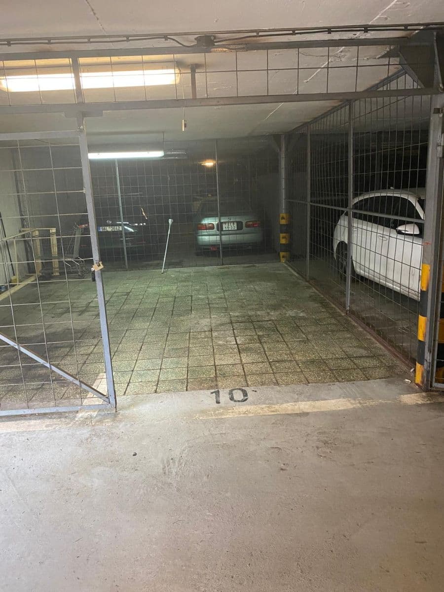 Prodej garáže 16 m², Praha, Praha Prodej garáže 16 m², Praha, Praha