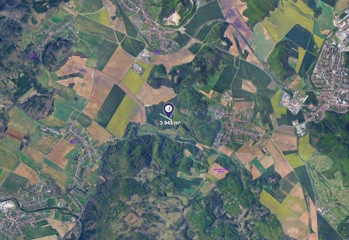 Prodej pozemku 3.943 m², Čebín, Jihomoravský kraj Prodej pozemku 3.943 m², Čebín, Jihomoravský kraj
