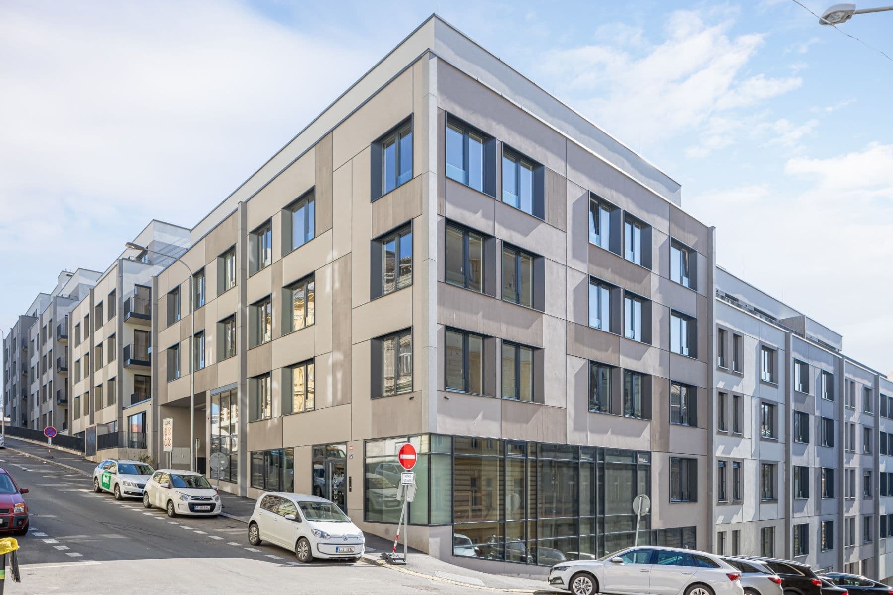 Pronájem bytu 1+kk 30 m², Grafická, Praha, Praha Pronájem bytu 1+kk 30 m², Grafická, Praha, Praha