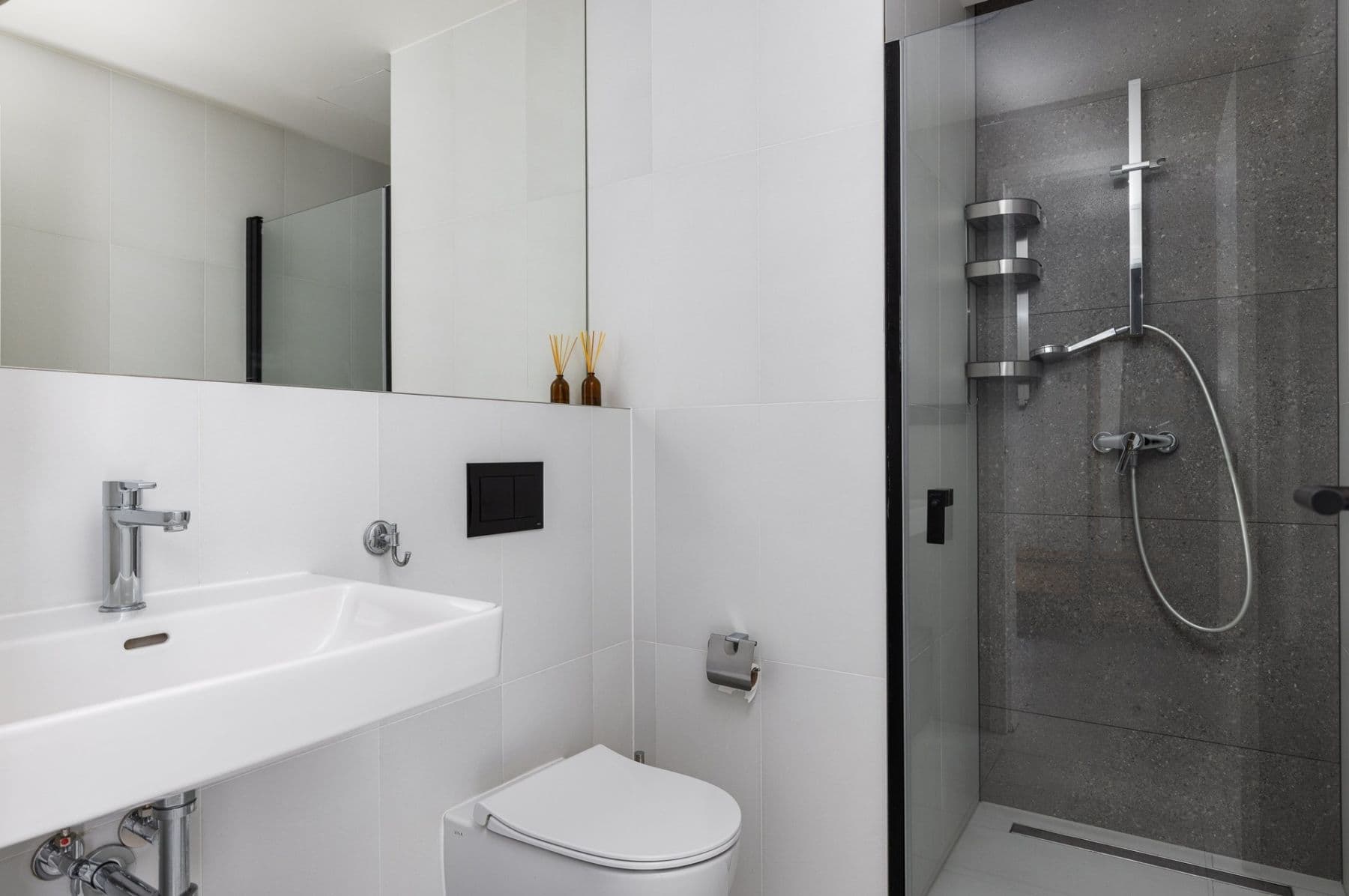 Pronájem bytu 1+kk 30 m², Grafická, Praha, Praha Pronájem bytu 1+kk 30 m², Grafická, Praha, Praha