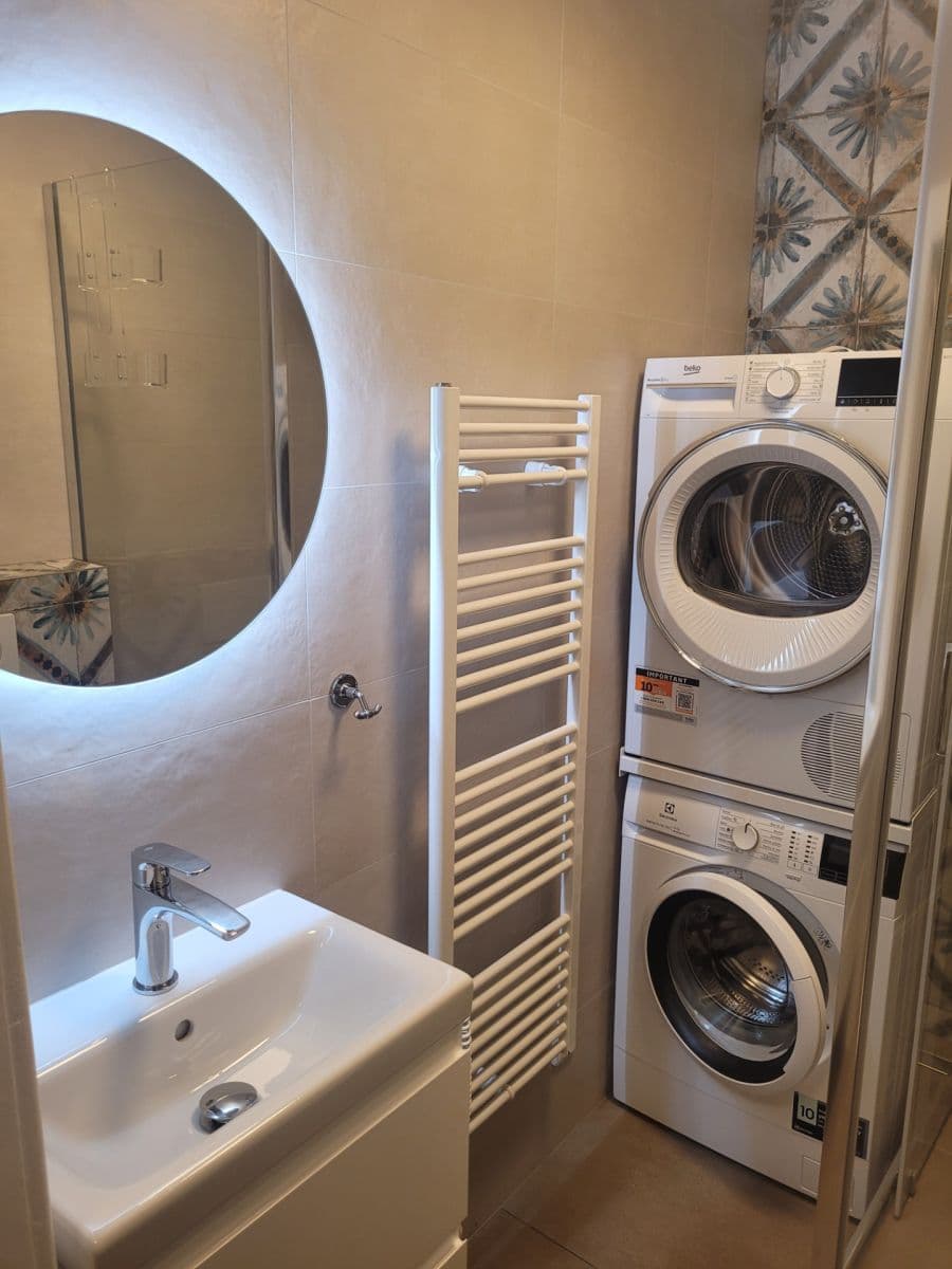 Pronájem bytu 2+1 53 m², Žerotínova, Praha, Praha Pronájem bytu 2+1 53 m², Žerotínova, Praha, Praha