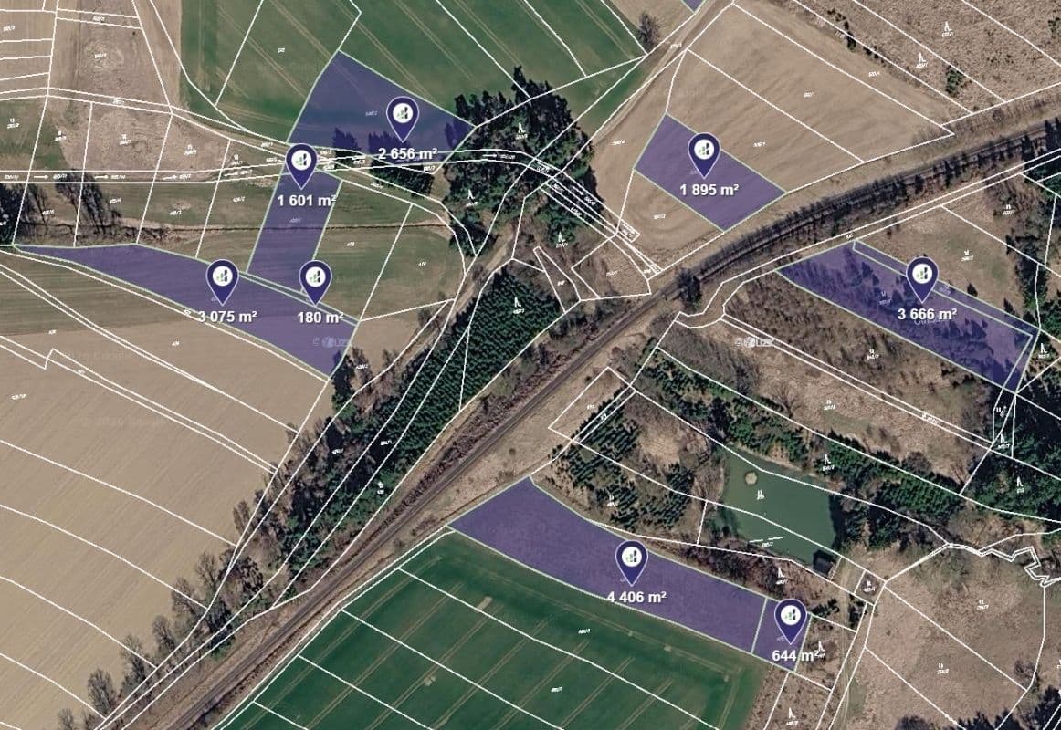 Prodej pozemku 1.295 m², Obrataň, Kraj Vysočina Prodej pozemku 1.295 m², Obrataň, Kraj Vysočina