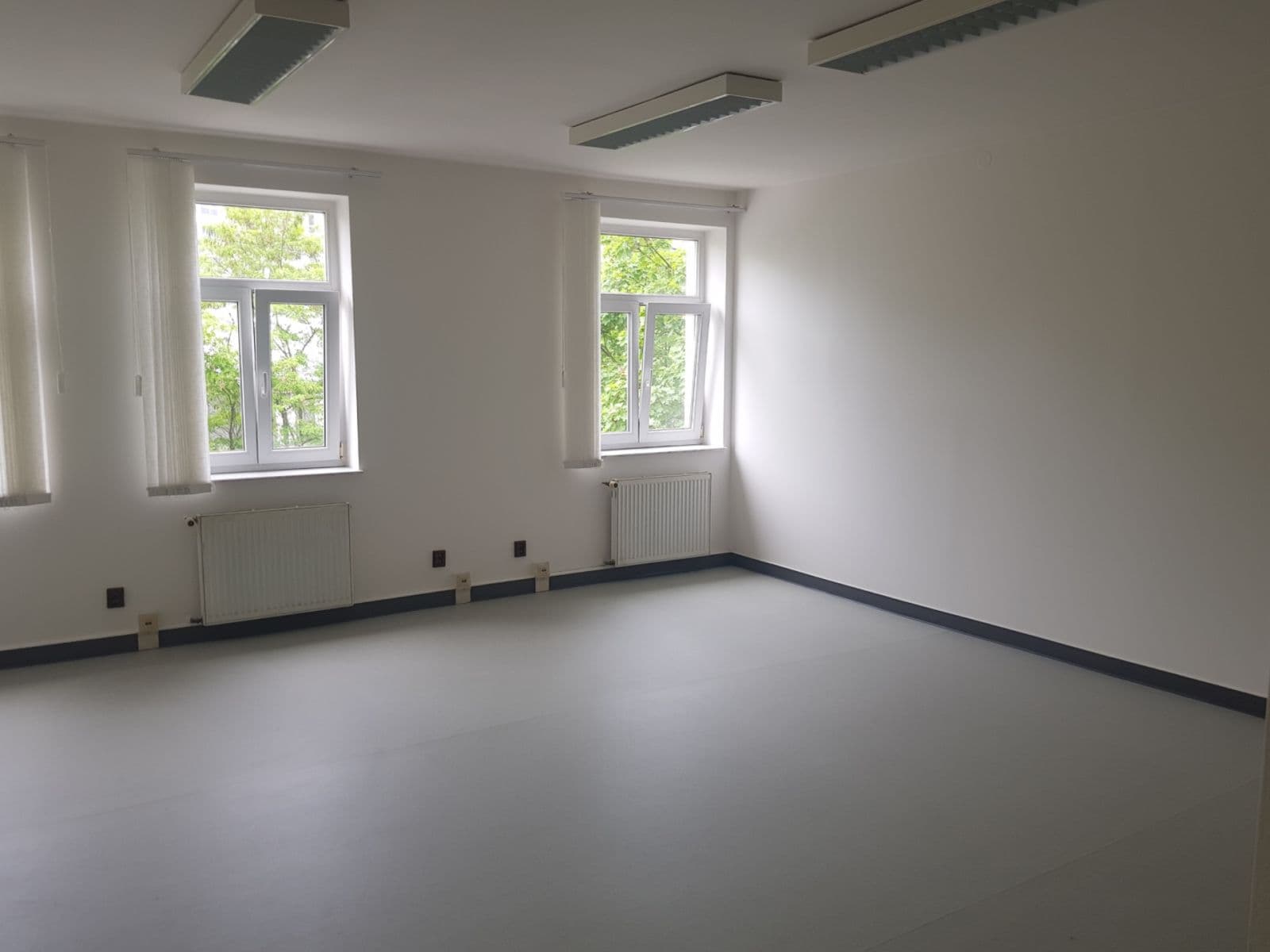 Pronájem kanceláře 150 m², Na Klikovce, Praha, Praha Pronájem kanceláře 150 m², Na Klikovce, Praha, Praha