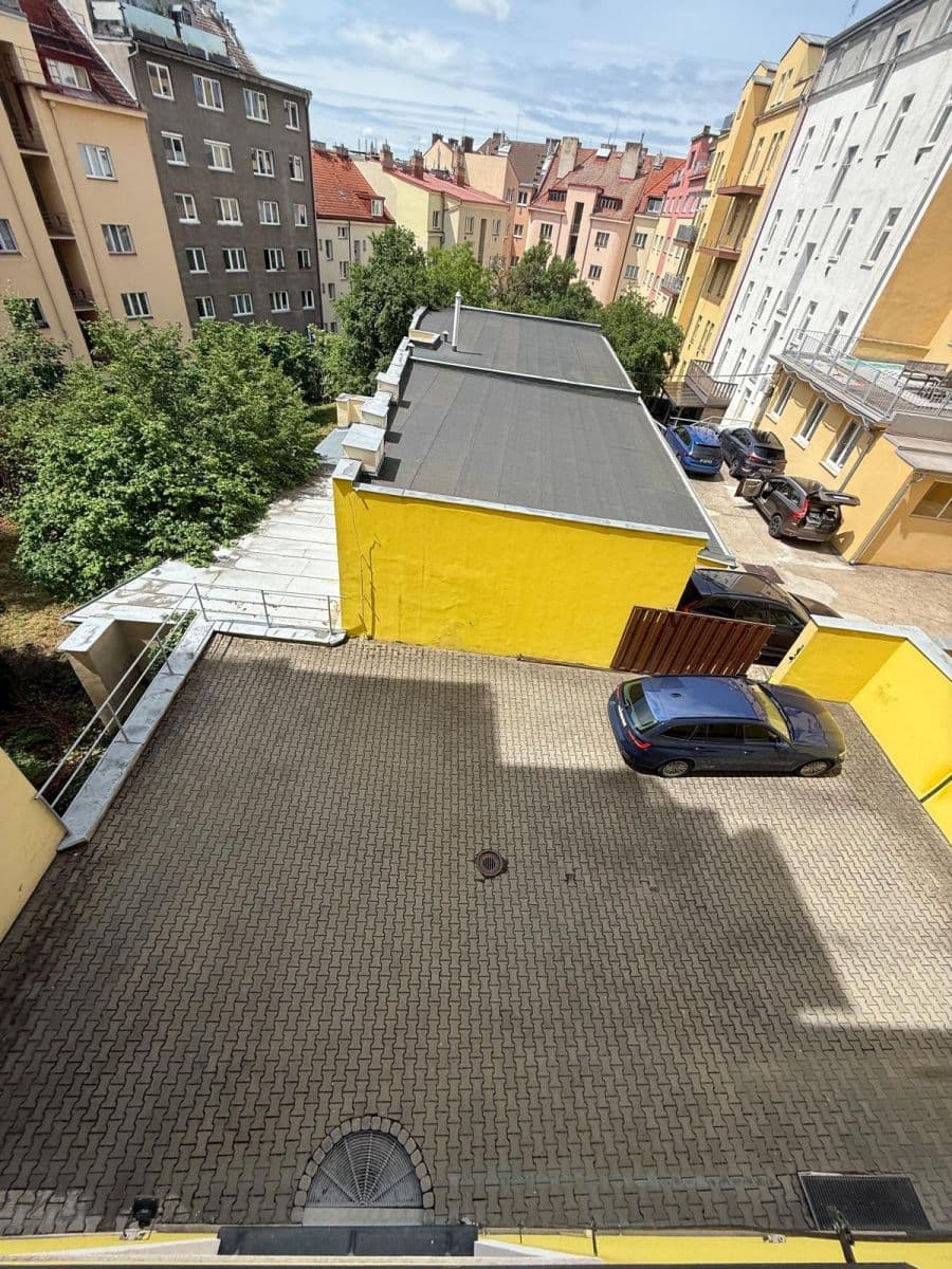 Pronájem kanceláře 150 m², Na Klikovce, Praha, Praha Pronájem kanceláře 150 m², Na Klikovce, Praha, Praha
