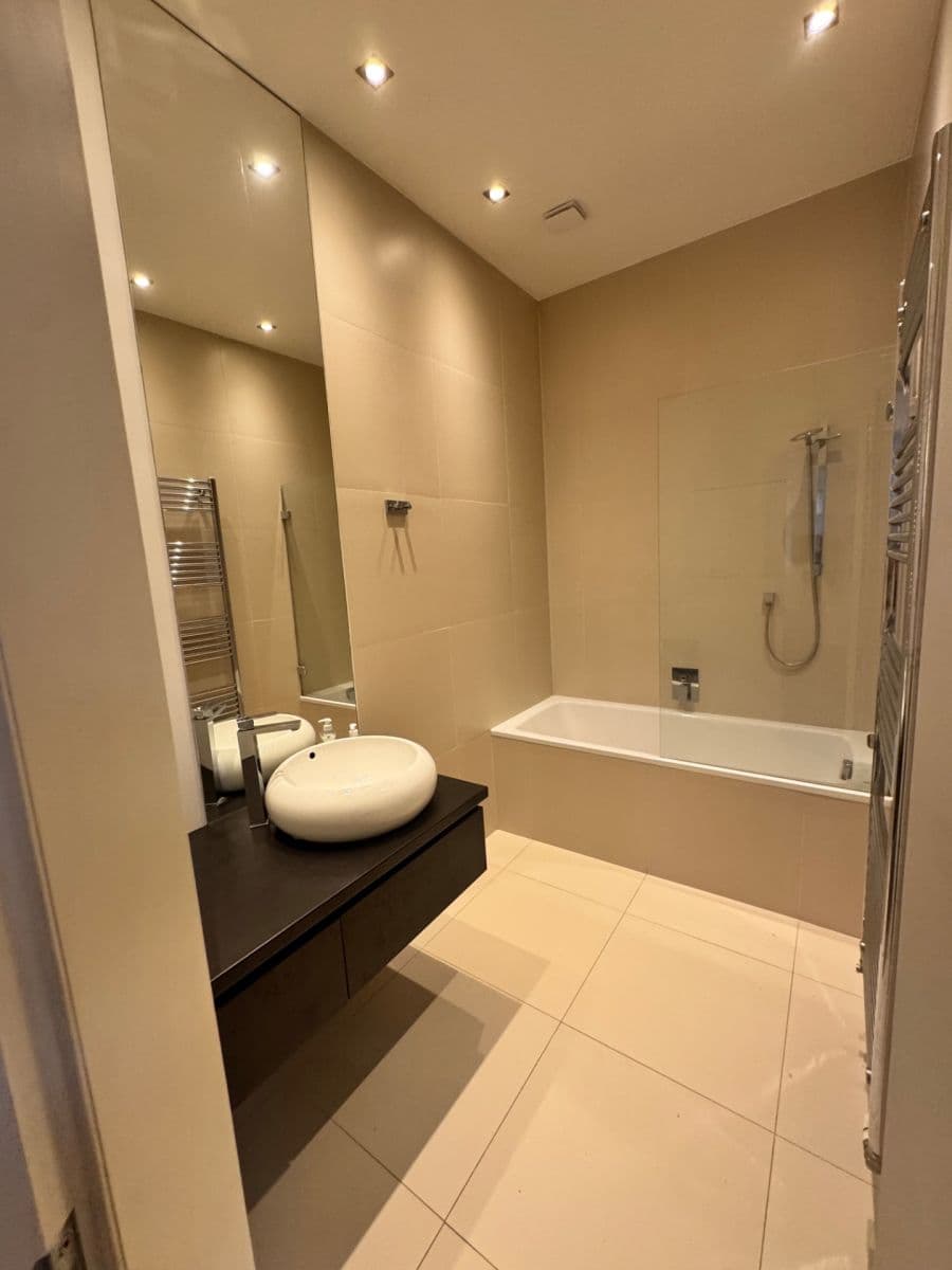 Pronájem bytu 2+kk 79 m², Šimáčkova, Praha, Praha Pronájem bytu 2+kk 79 m², Šimáčkova, Praha, Praha