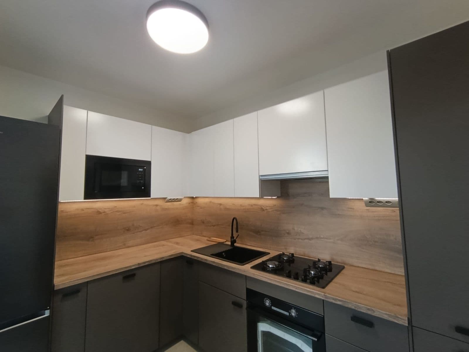 Prodej bytu 2+1 56 m², Nezábudková, Ružinov, Bratislavský kraj Prodej bytu 2+1 56 m², Nezábudková, Ružinov, Bratislavský kraj
