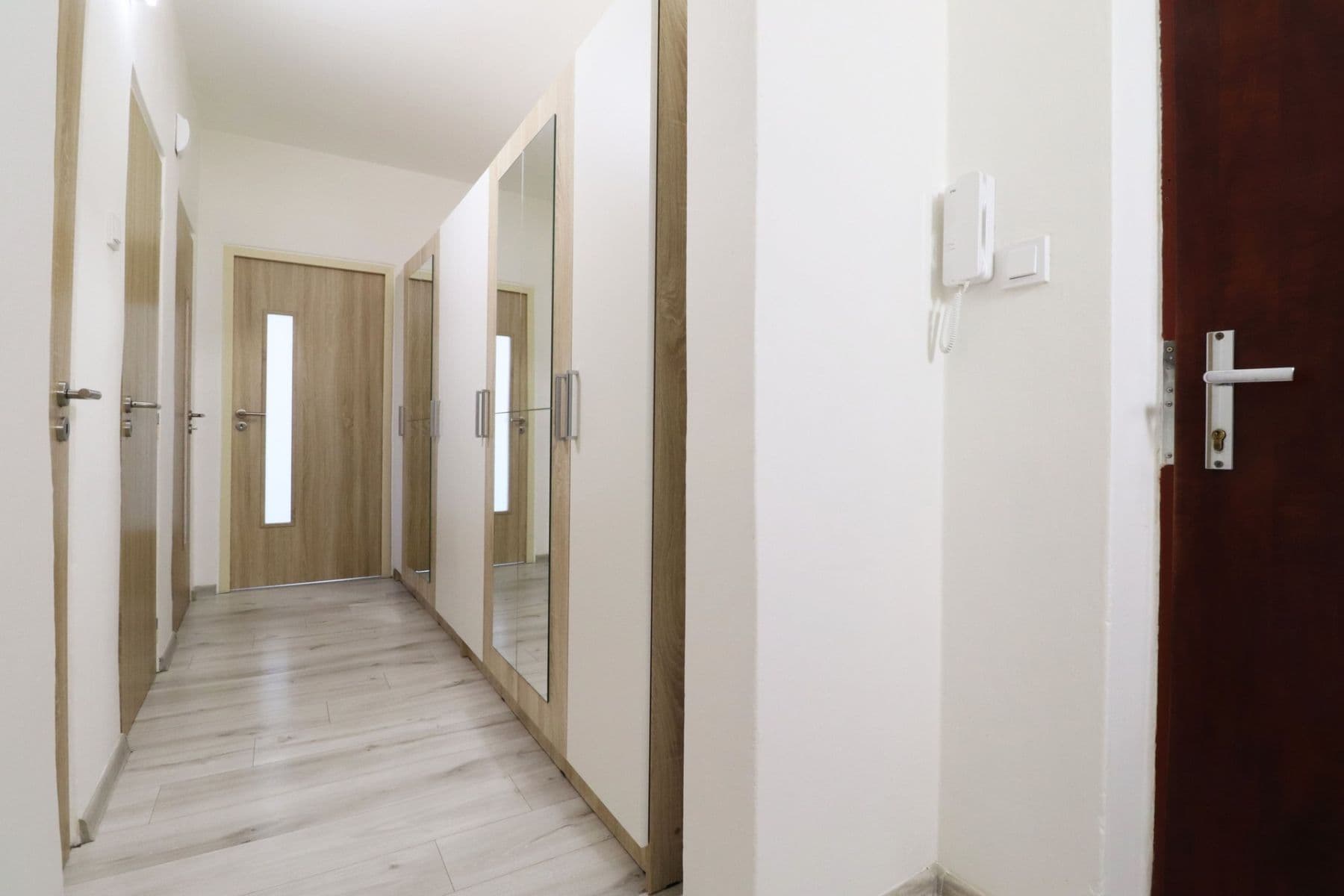 Pronájem bytu 2+1 58 m², Wednesbury, Kladno, Středočeský kraj Pronájem bytu 2+1 58 m², Wednesbury, Kladno, Středočeský kraj
