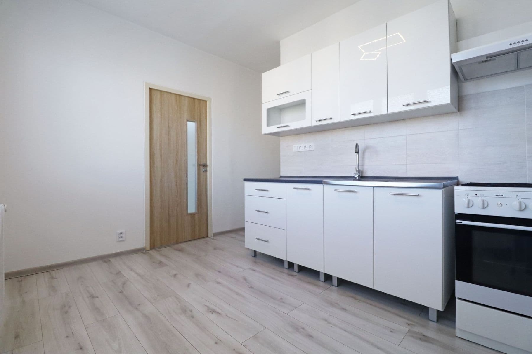 Pronájem bytu 2+1 58 m², Wednesbury, Kladno, Středočeský kraj Pronájem bytu 2+1 58 m², Wednesbury, Kladno, Středočeský kraj