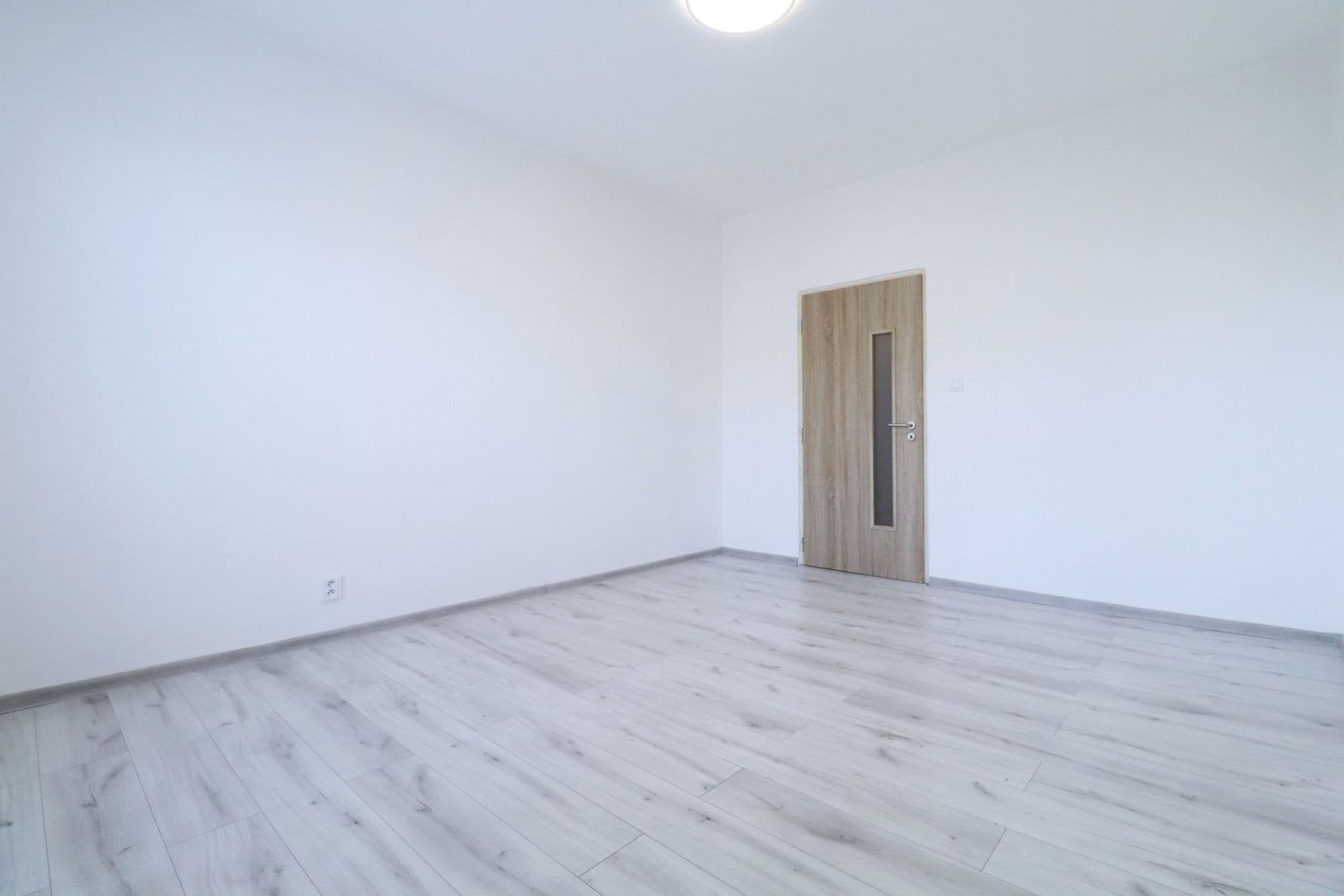 Pronájem bytu 2+1 58 m², Wednesbury, Kladno, Středočeský kraj Pronájem bytu 2+1 58 m², Wednesbury, Kladno, Středočeský kraj