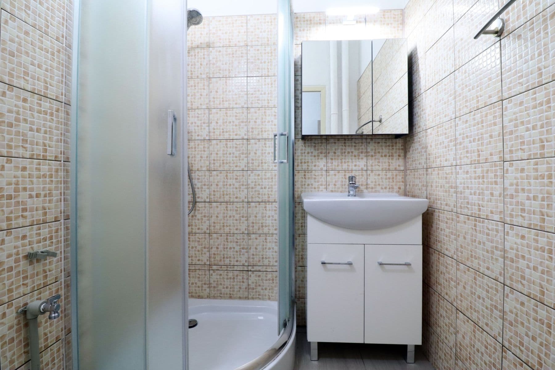 Pronájem bytu 2+1 58 m², Wednesbury, Kladno, Středočeský kraj Pronájem bytu 2+1 58 m², Wednesbury, Kladno, Středočeský kraj