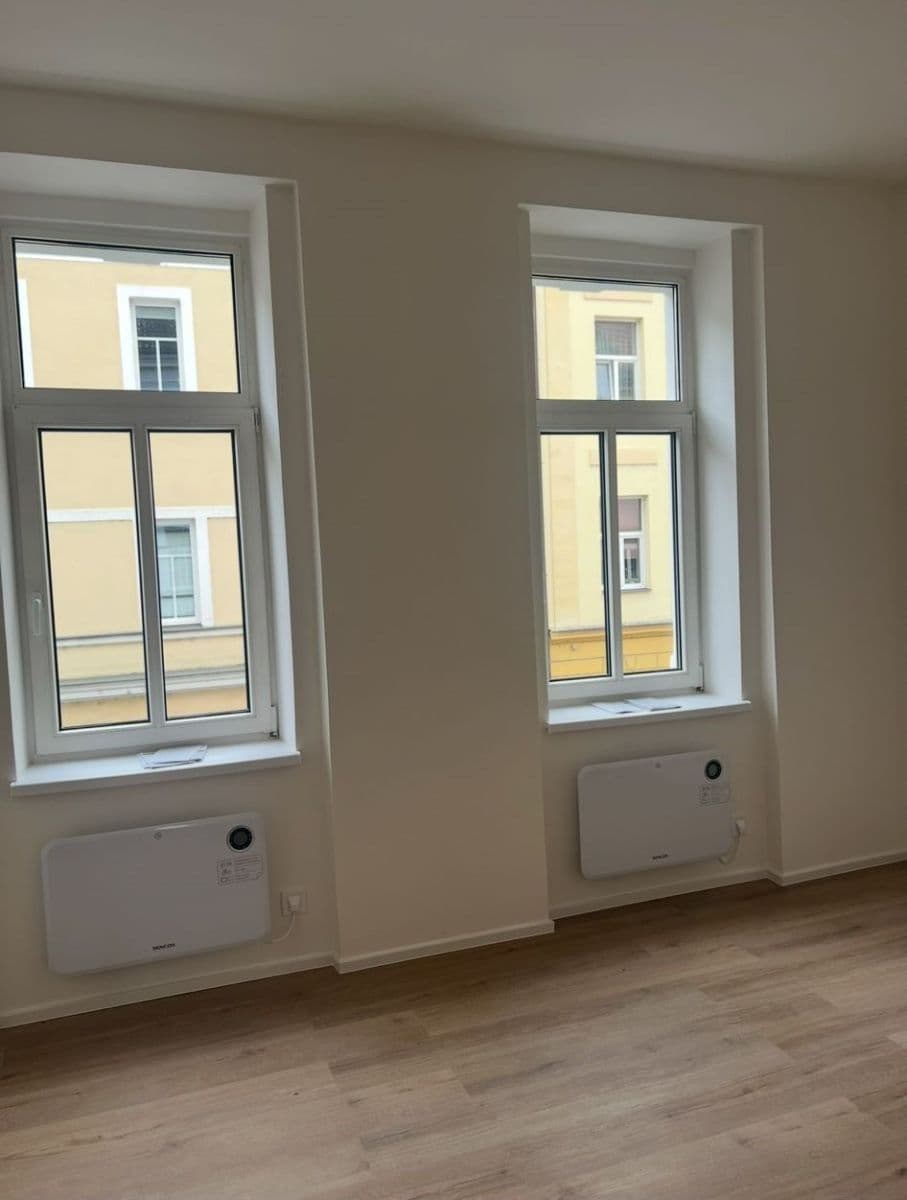 Pronájem bytu 1+kk 20 m², Kolmá, Praha, Praha Pronájem bytu 1+kk 20 m², Kolmá, Praha, Praha