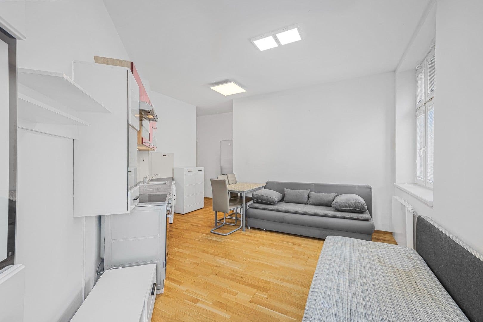 Pronájem bytu 1+kk 25 m², Lihovarská, Praha, Praha Pronájem bytu 1+kk 25 m², Lihovarská, Praha, Praha