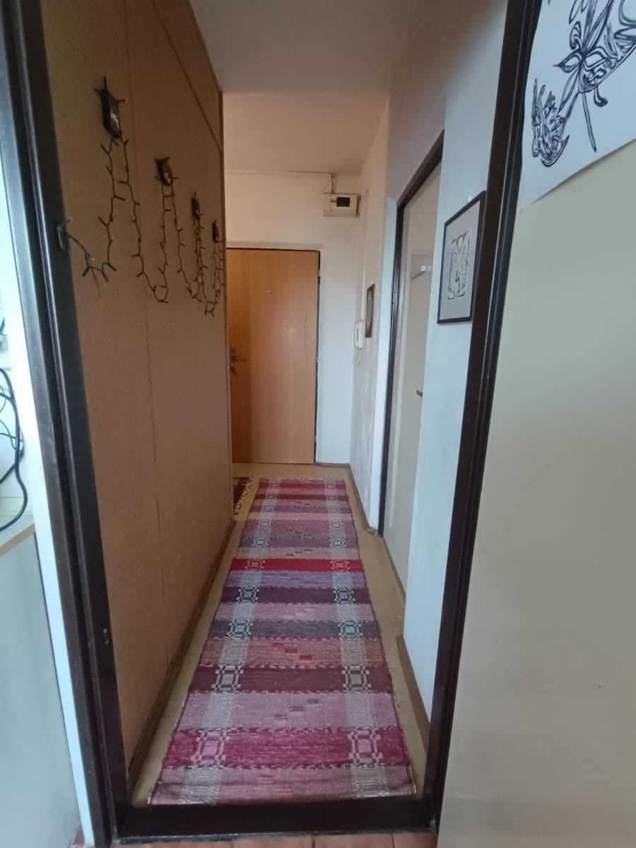 Prodej bytu 2+1 60 m², Vyšné fabriky, Liptovský Hrádok, Žilinský kraj Prodej bytu 2+1 60 m², Vyšné fabriky, Liptovský Hrádok, Žilinský kraj