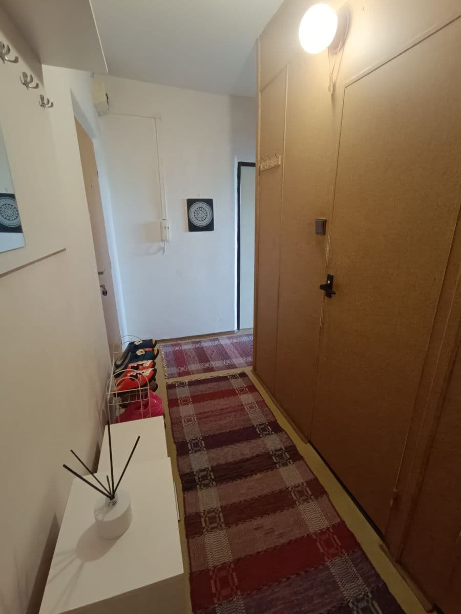 Prodej bytu 2+1 60 m², Vyšné fabriky, Liptovský Hrádok, Žilinský kraj Prodej bytu 2+1 60 m², Vyšné fabriky, Liptovský Hrádok, Žilinský kraj