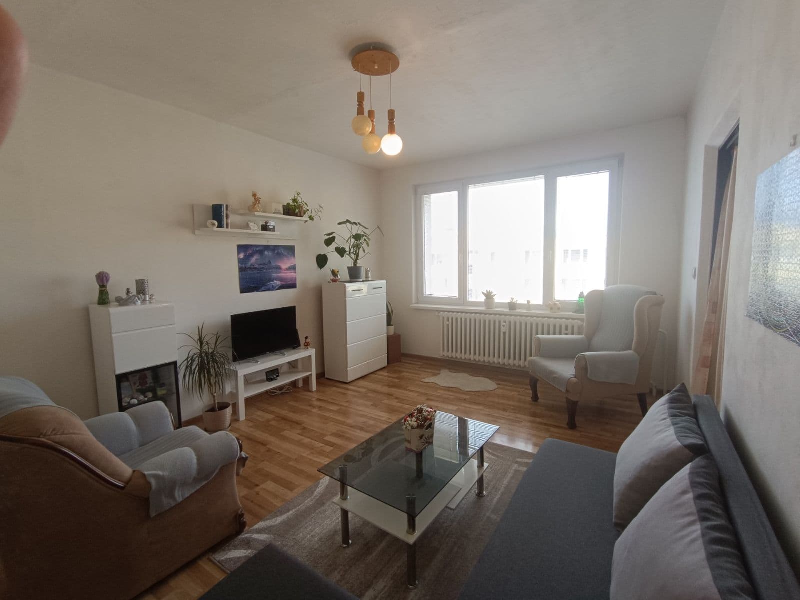 Prodej bytu 2+1 60 m², Vyšné fabriky, Liptovský Hrádok, Žilinský kraj Prodej bytu 2+1 60 m², Vyšné fabriky, Liptovský Hrádok, Žilinský kraj