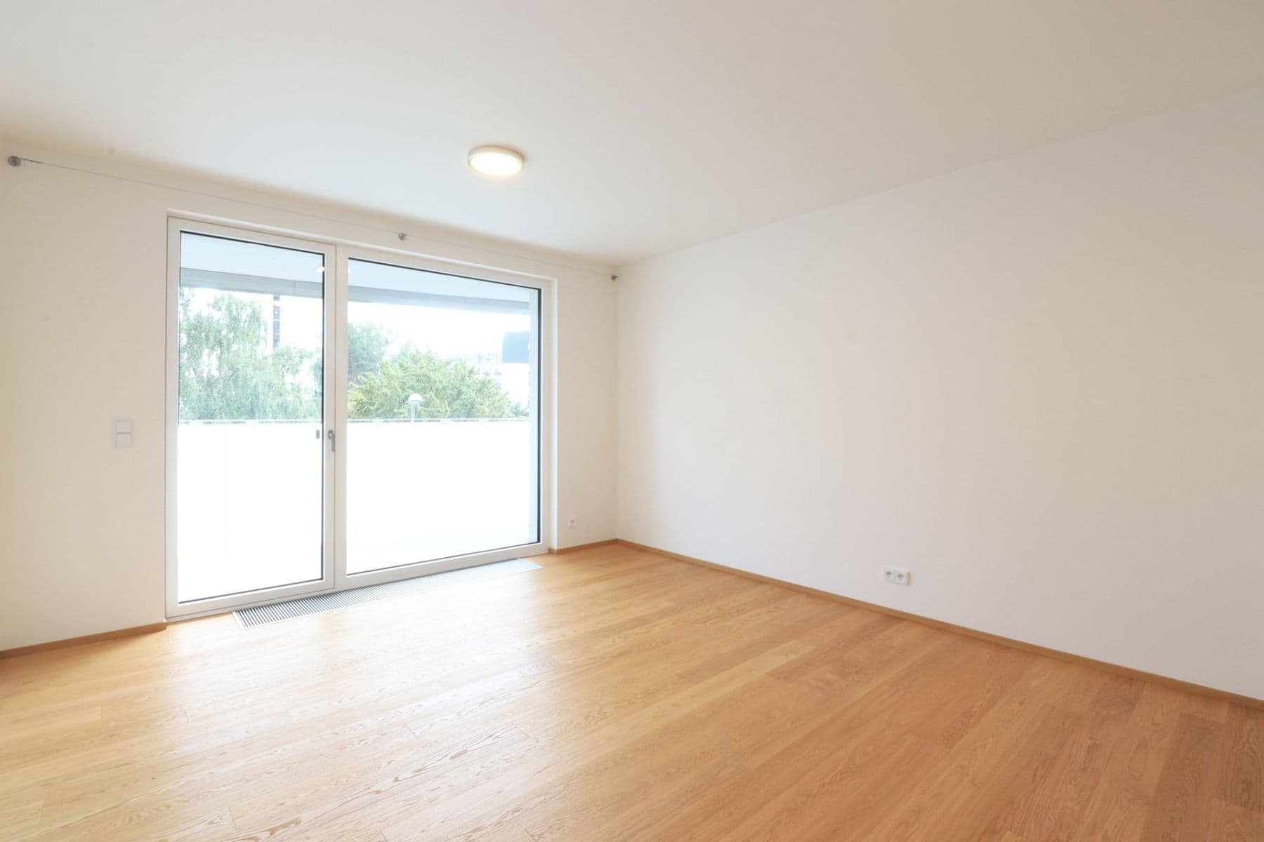 Pronájem bytu 1+kk 32 m², Hodonínská, Praha, Praha Pronájem bytu 1+kk 32 m², Hodonínská, Praha, Praha