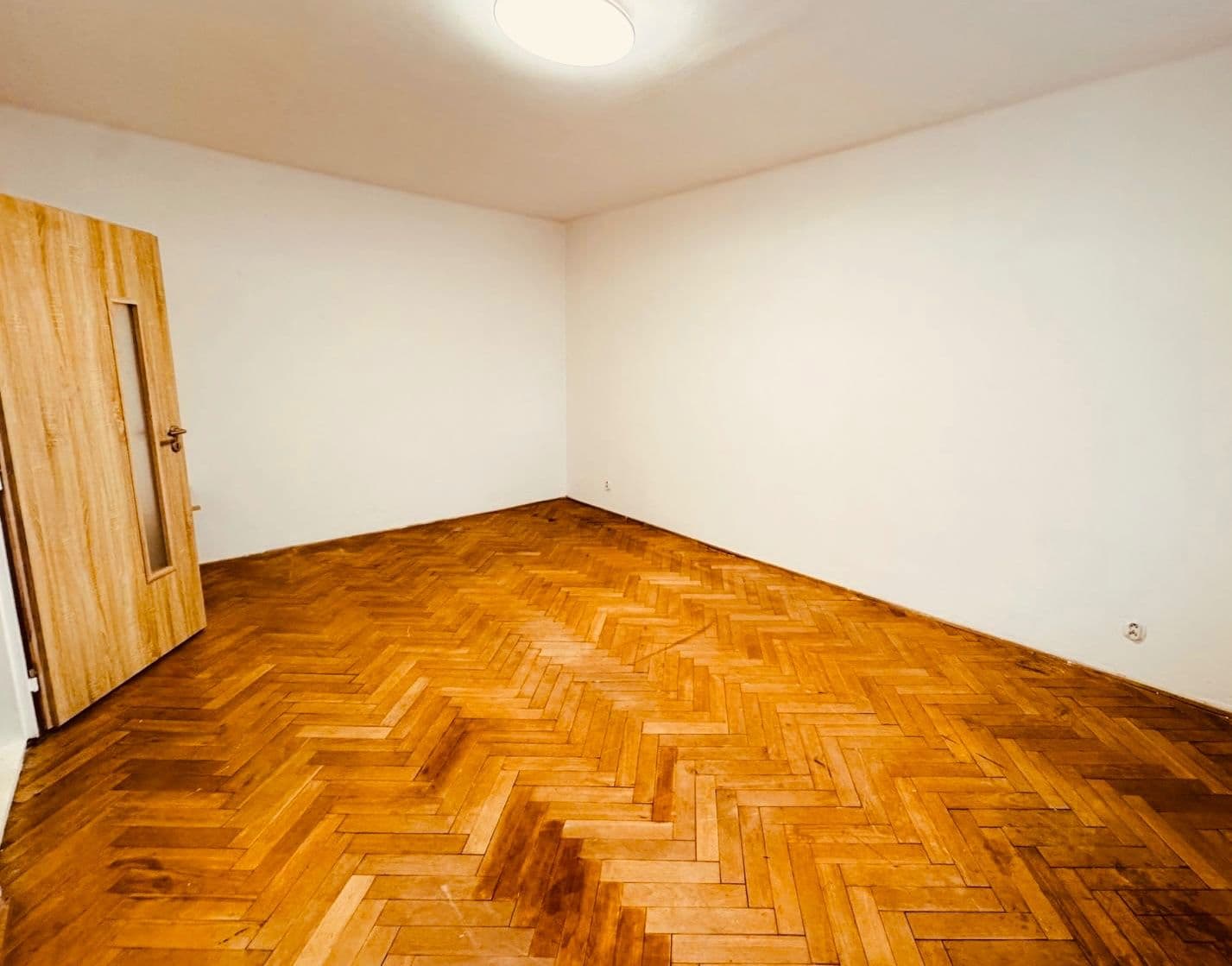 Prodej bytu 1+1 38 m², Vítězslava Nezvala, Most, Ústecký kraj Prodej bytu 1+1 38 m², Vítězslava Nezvala, Most, Ústecký kraj