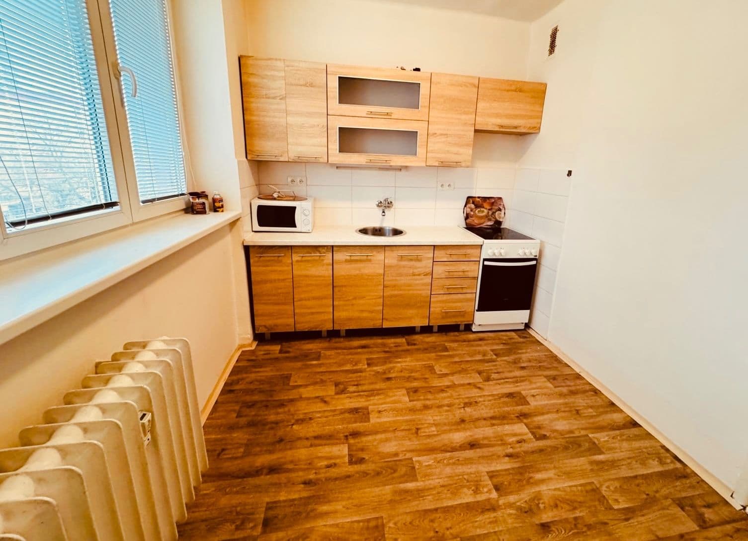 Prodej bytu 1+1 38 m², Vítězslava Nezvala, Most, Ústecký kraj Prodej bytu 1+1 38 m², Vítězslava Nezvala, Most, Ústecký kraj