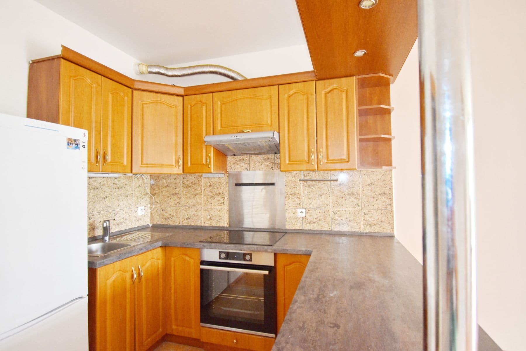 Pronájem bytu 2+kk 58 m², Zlonická, Praha, Praha Pronájem bytu 2+kk 58 m², Zlonická, Praha, Praha
