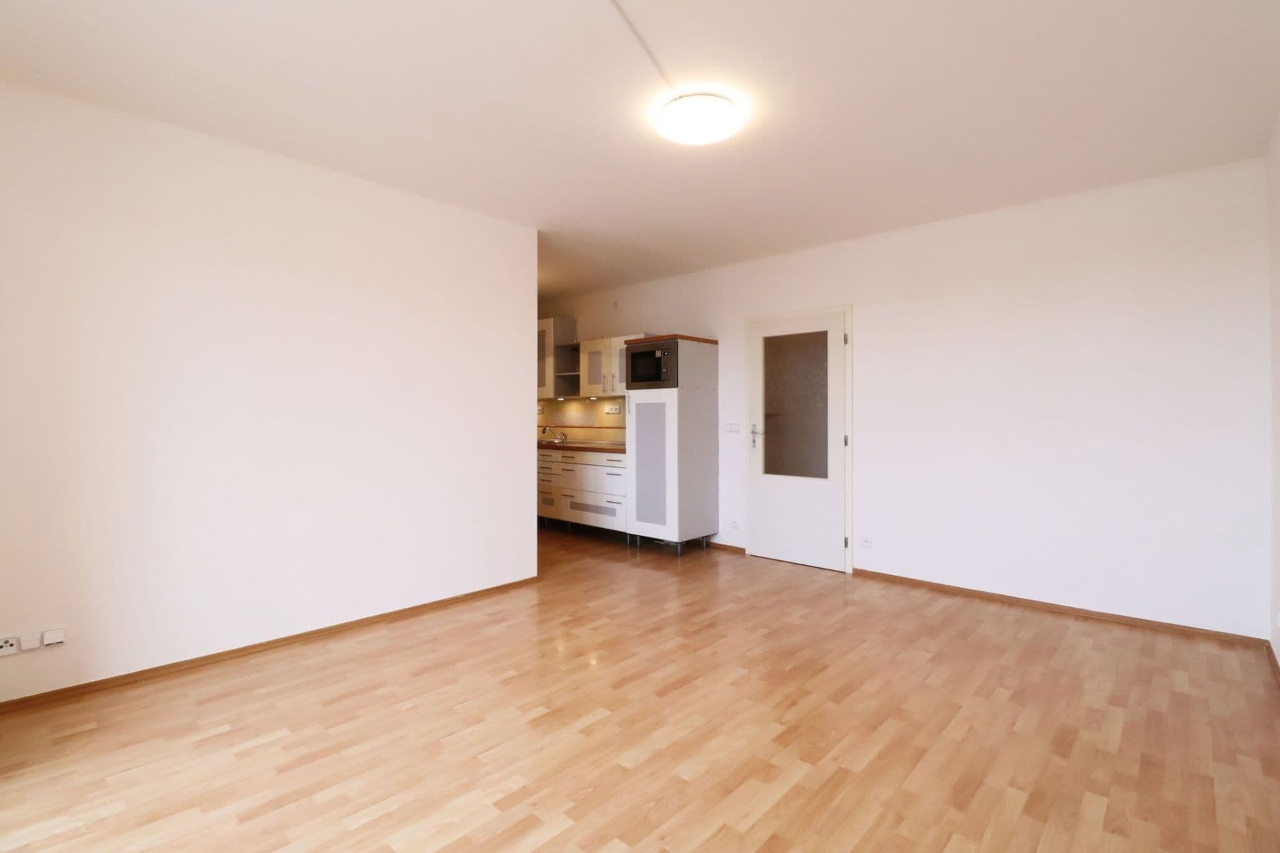 Pronájem bytu 2+kk 46 m², Ve Stromkách, Vestec, Středočeský kraj Pronájem bytu 2+kk 46 m², Ve Stromkách, Vestec, Středočeský kraj