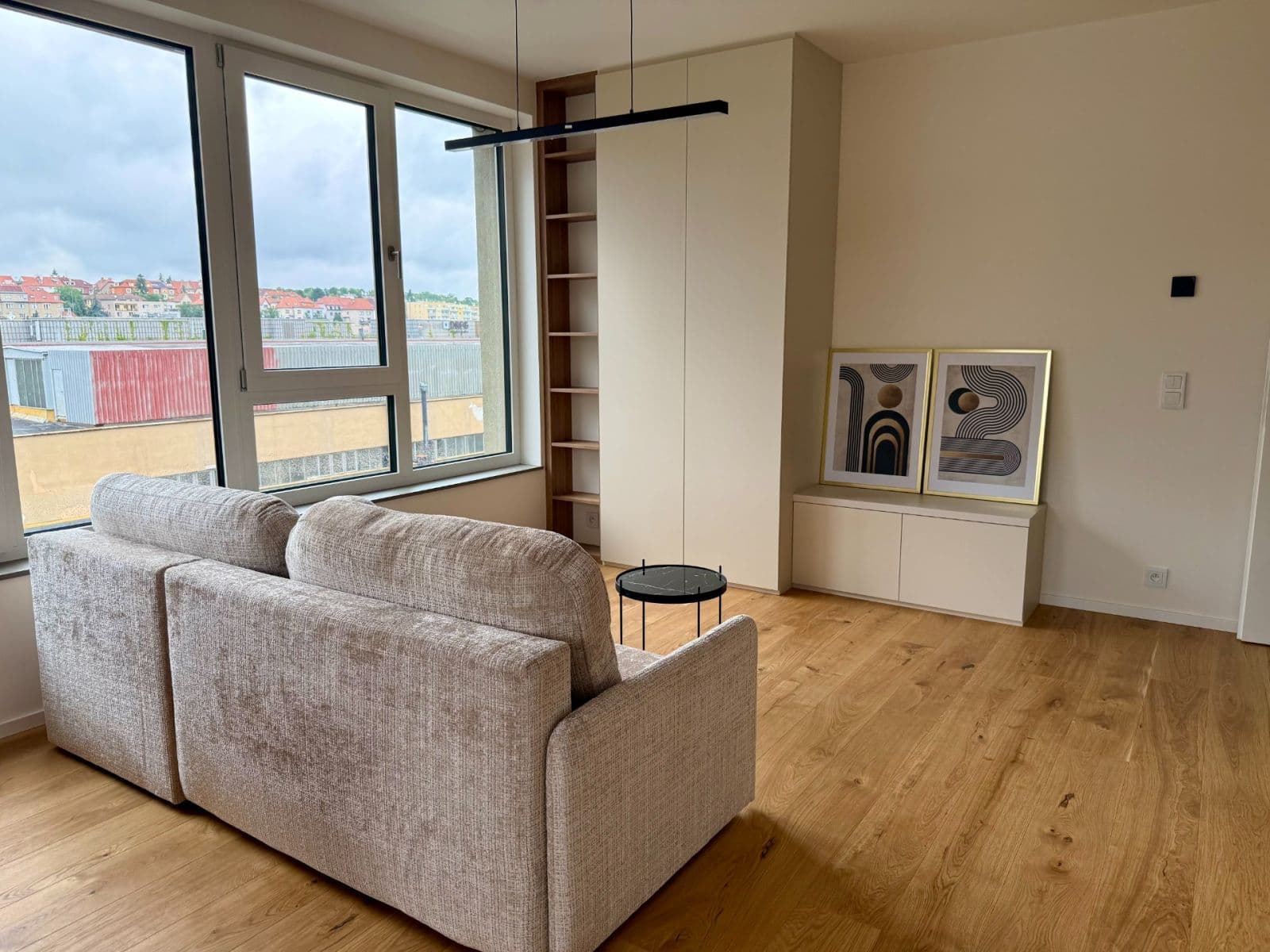 Pronájem bytu 1+kk 40 m², U Komína, Praha, Praha Pronájem bytu 1+kk 40 m², U Komína, Praha, Praha
