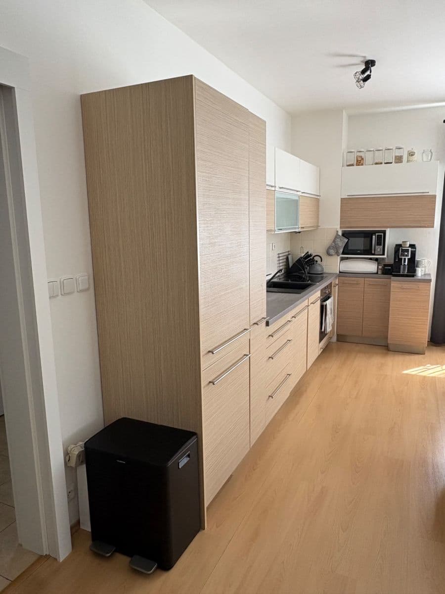 Pronájem bytu 2+kk 61 m², Obránců míru, Třebíč, Kraj Vysočina Pronájem bytu 2+kk 61 m², Obránců míru, Třebíč, Kraj Vysočina