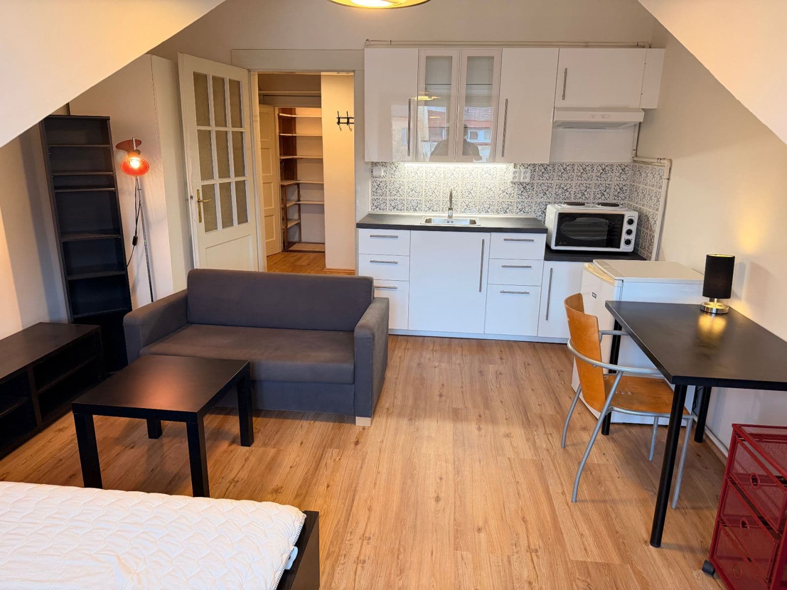 Pronájem bytu Garsoniéra 28 m², Biskupcova, Praha, Praha Pronájem bytu Garsoniéra 28 m², Biskupcova, Praha, Praha