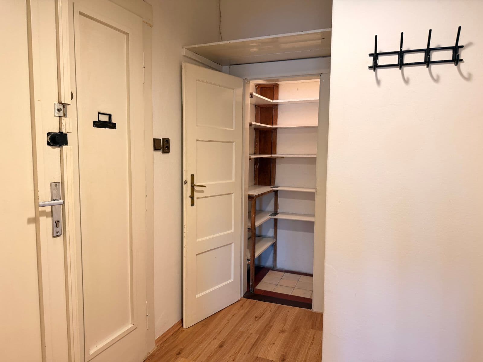 Pronájem bytu Garsoniéra 28 m², Biskupcova, Praha, Praha Pronájem bytu Garsoniéra 28 m², Biskupcova, Praha, Praha