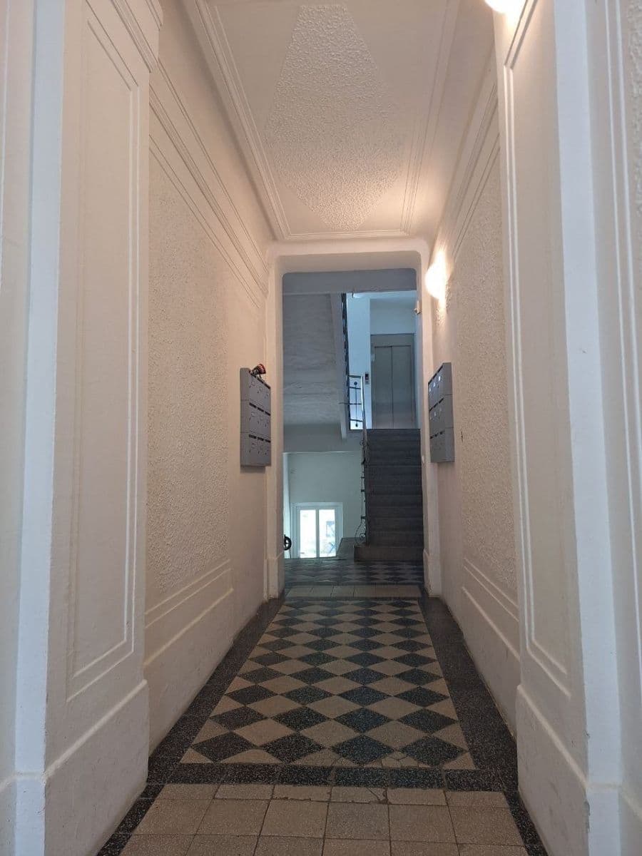 Pronájem bytu 2+1 70 m², Zborovská, Brno, Jihomoravský kraj Pronájem bytu 2+1 70 m², Zborovská, Brno, Jihomoravský kraj
