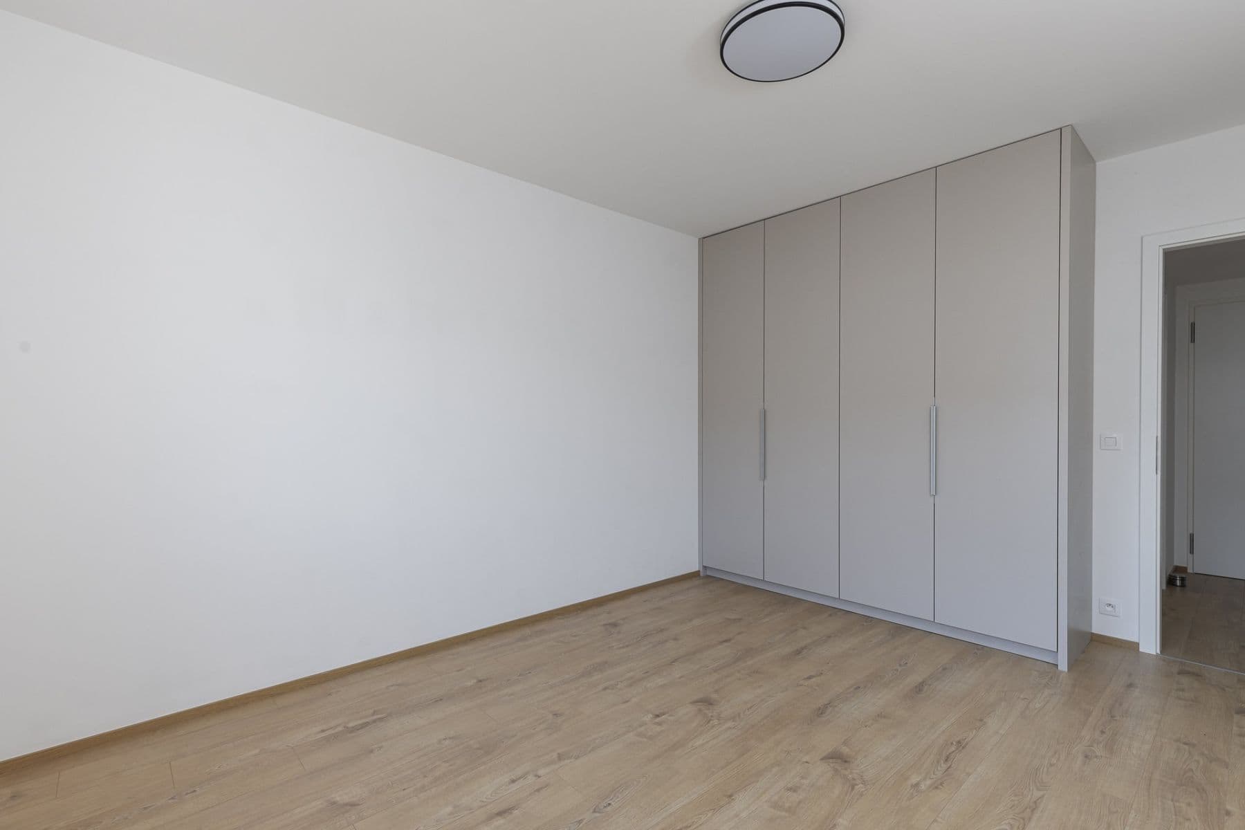 Pronájem bytu 2+kk 56 m², Nebřenická, Praha, Praha Pronájem bytu 2+kk 56 m², Nebřenická, Praha, Praha