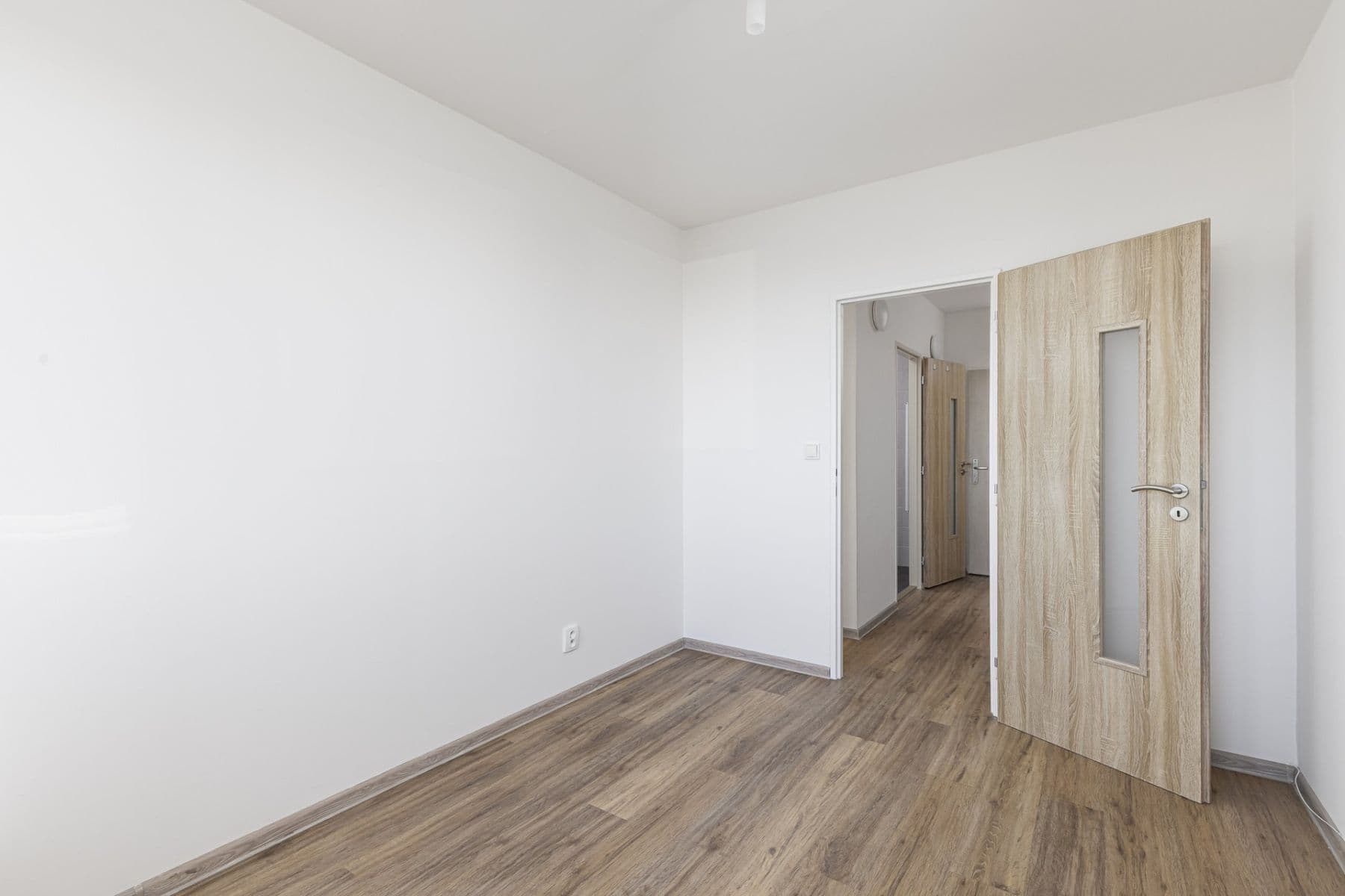 Pronájem bytu 2+kk 41 m², Zárybská, Praha, Praha Pronájem bytu 2+kk 41 m², Zárybská, Praha, Praha