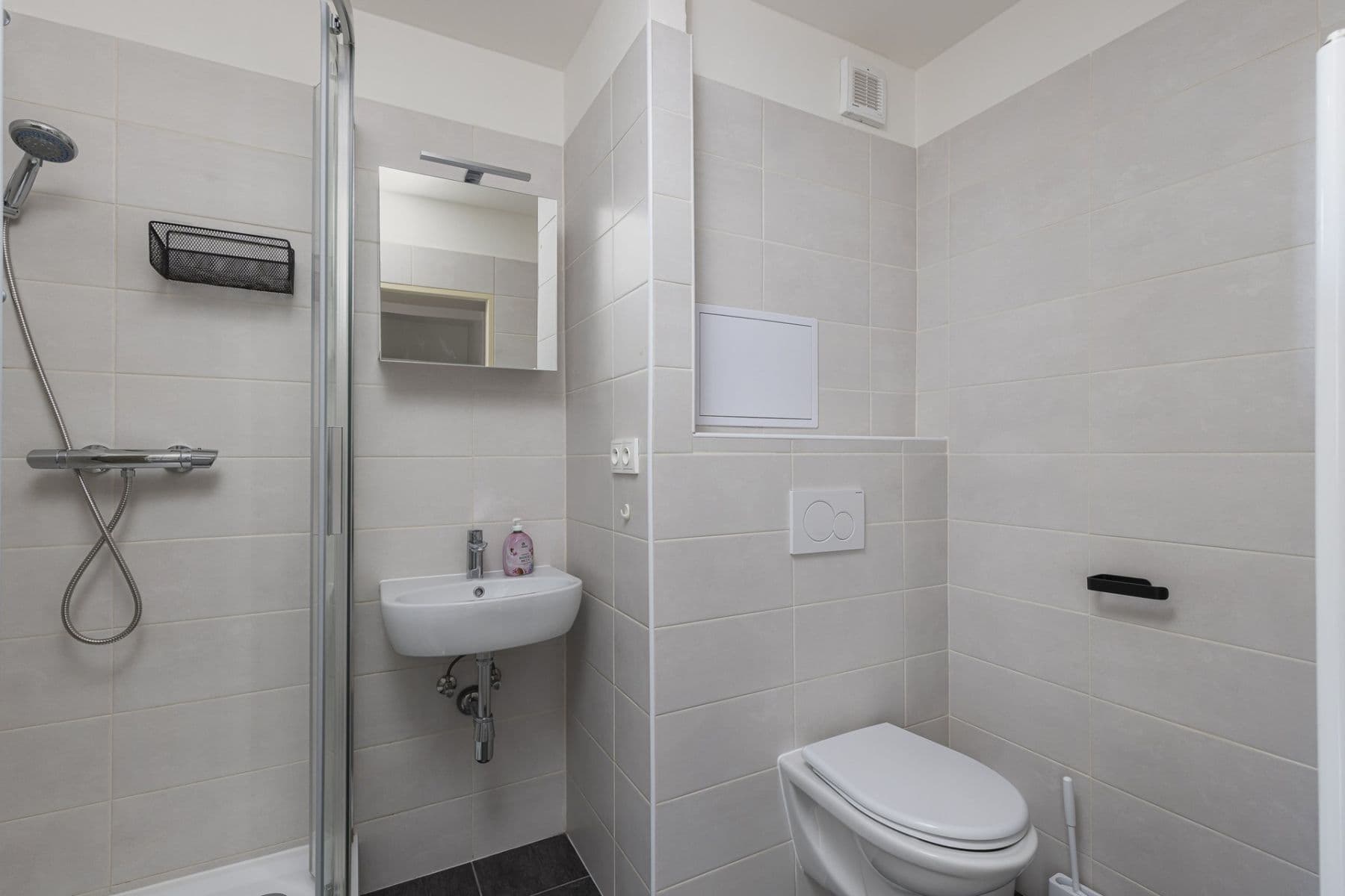 Pronájem bytu 2+kk 41 m², Zárybská, Praha, Praha Pronájem bytu 2+kk 41 m², Zárybská, Praha, Praha