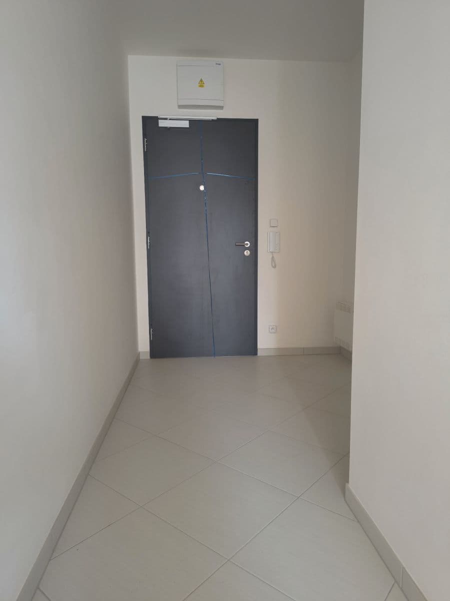 Pronájem bytu 1+kk 36 m², Pod Harfou, Praha, Praha Pronájem bytu 1+kk 36 m², Pod Harfou, Praha, Praha