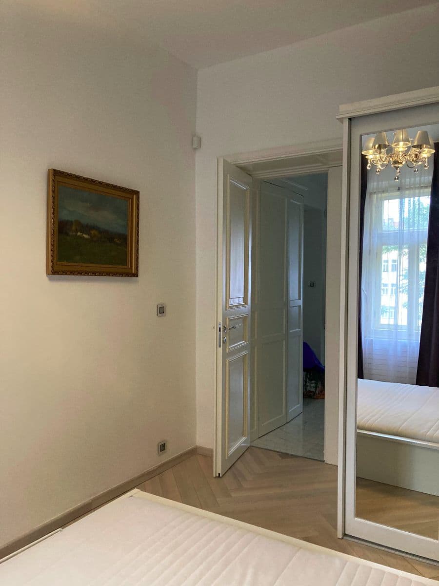 Pronájem bytu 3+kk 90 m², Arbesovo náměstí, Praha, Praha Pronájem bytu 3+kk 90 m², Arbesovo náměstí, Praha, Praha