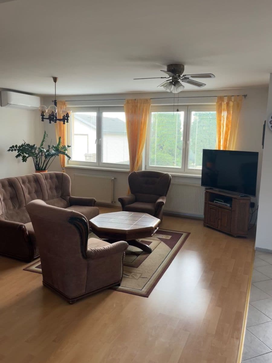 Prodej domu 103 m², pozemek 700 m², Tureň, Bratislavský kraj Prodej domu 103 m², pozemek 700 m², Tureň, Bratislavský kraj