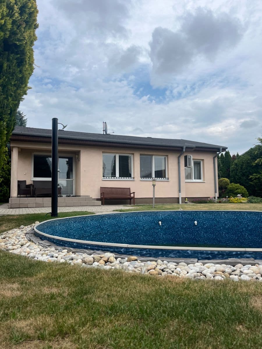 Prodej domu 103 m², pozemek 700 m², Tureň, Bratislavský kraj Prodej domu 103 m², pozemek 700 m², Tureň, Bratislavský kraj