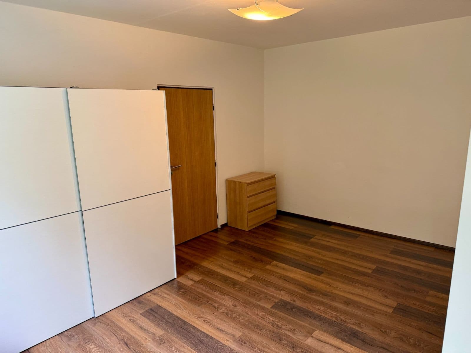 Pronájem bytu 1+1 38 m², Závodu míru, Karlovy Vary, Karlovarský kraj Pronájem bytu 1+1 38 m², Závodu míru, Karlovy Vary, Karlovarský kraj