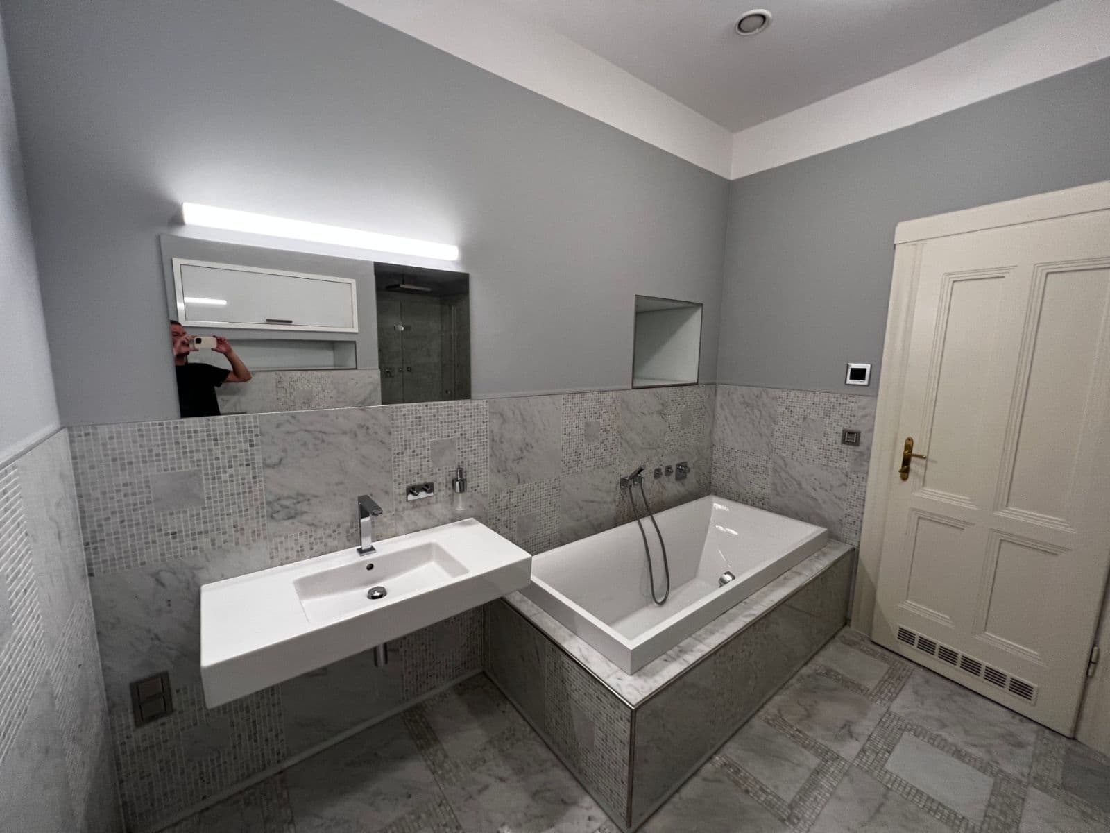 Pronájem bytu 4+1 142 m², Bílkova, Praha, Praha Pronájem bytu 4+1 142 m², Bílkova, Praha, Praha