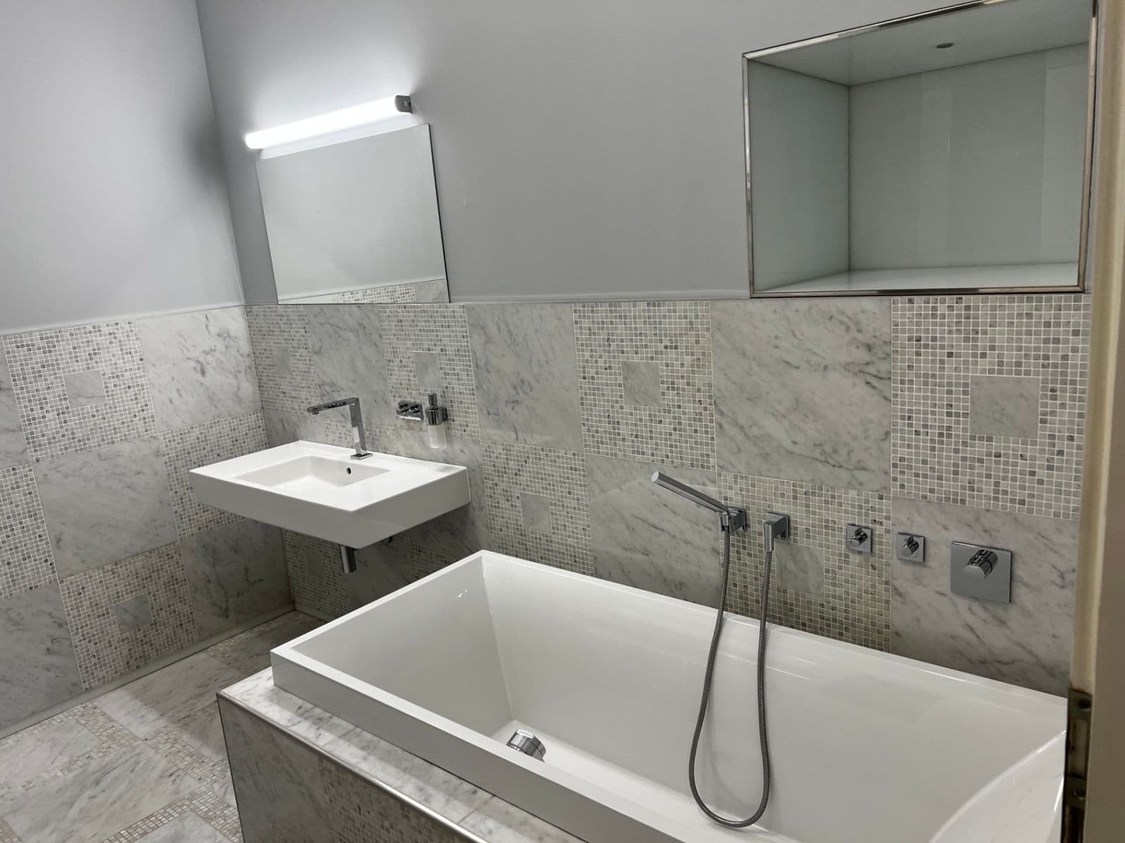 Pronájem bytu 4+1 142 m², Bílkova, Praha, Praha Pronájem bytu 4+1 142 m², Bílkova, Praha, Praha