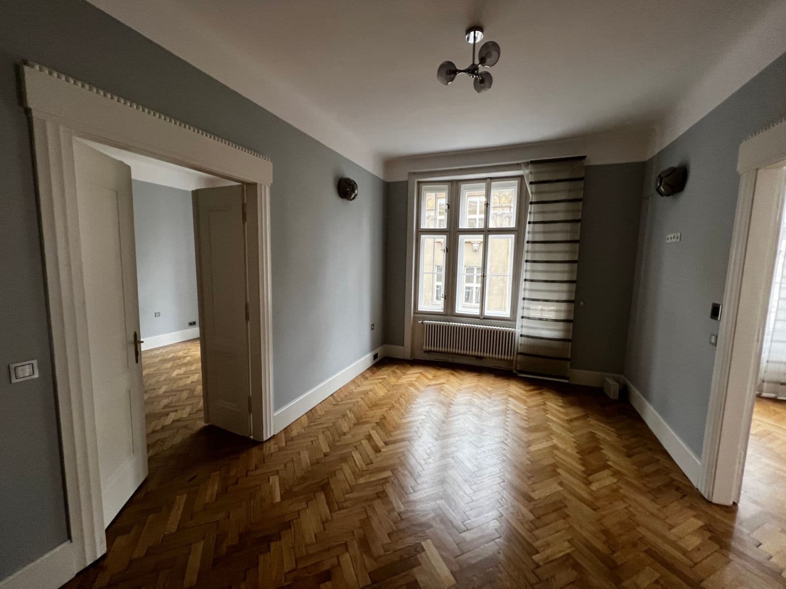 Pronájem bytu 4+1 142 m², Bílkova, Praha, Praha Pronájem bytu 4+1 142 m², Bílkova, Praha, Praha