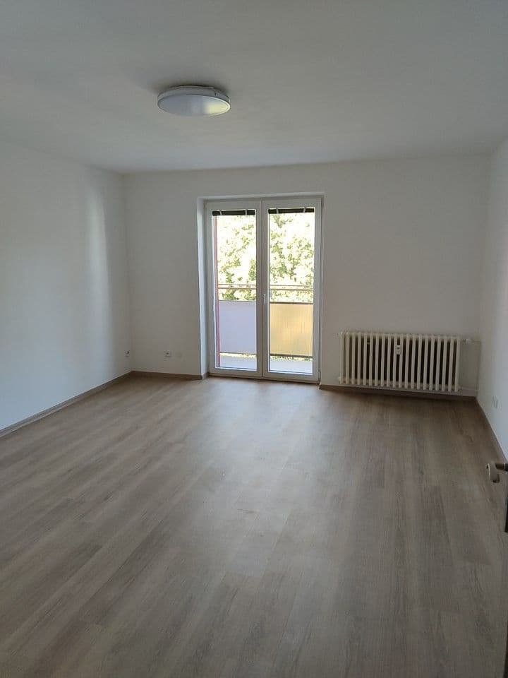 Pronájem bytu 2+1 53 m², Bezručova, Otrokovice, Zlínský kraj Pronájem bytu 2+1 53 m², Bezručova, Otrokovice, Zlínský kraj