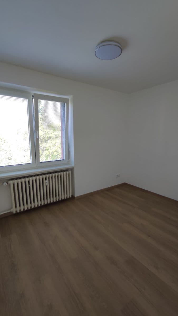 Pronájem bytu 2+1 53 m², Bezručova, Otrokovice, Zlínský kraj Pronájem bytu 2+1 53 m², Bezručova, Otrokovice, Zlínský kraj