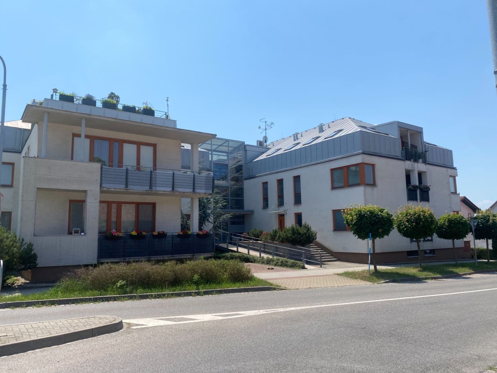 Pronájem bytu 4+kk 102 m², Národních mučedníků, Hradec Králové, Královéhradecký kraj Pronájem bytu 4+kk 102 m², Národních mučedníků, Hradec Králové, Královéhradecký kraj