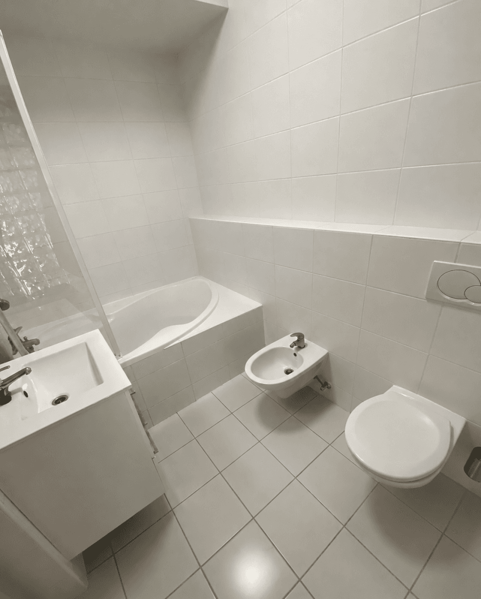 Pronájem bytu 4+kk 102 m², Národních mučedníků, Hradec Králové, Královéhradecký kraj Pronájem bytu 4+kk 102 m², Národních mučedníků, Hradec Králové, Královéhradecký kraj