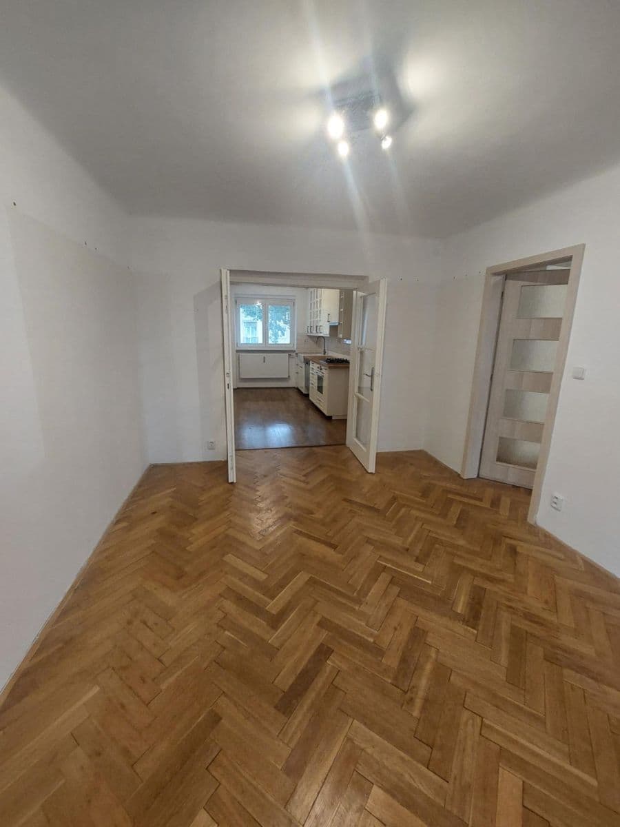 Pronájem bytu 2+kk 50 m², Herbenova, Kladno, Středočeský kraj Pronájem bytu 2+kk 50 m², Herbenova, Kladno, Středočeský kraj