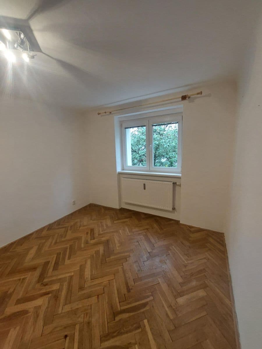 Pronájem bytu 2+kk 50 m², Herbenova, Kladno, Středočeský kraj Pronájem bytu 2+kk 50 m², Herbenova, Kladno, Středočeský kraj